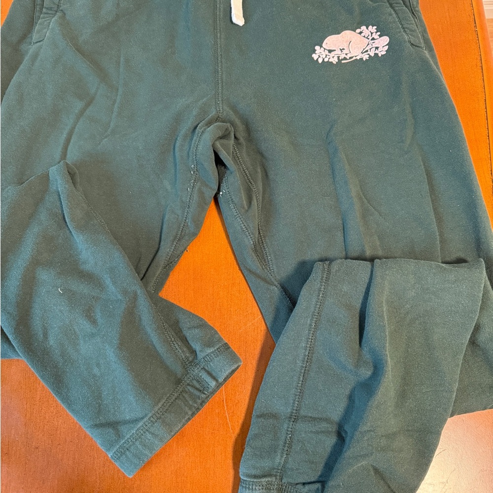Hunter Green Roots Sweatpants - Women